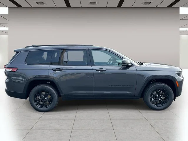 New 2026 Baltic Gray Metallic Clear-Coat Exterior Paint Jeep Altitude image 2
