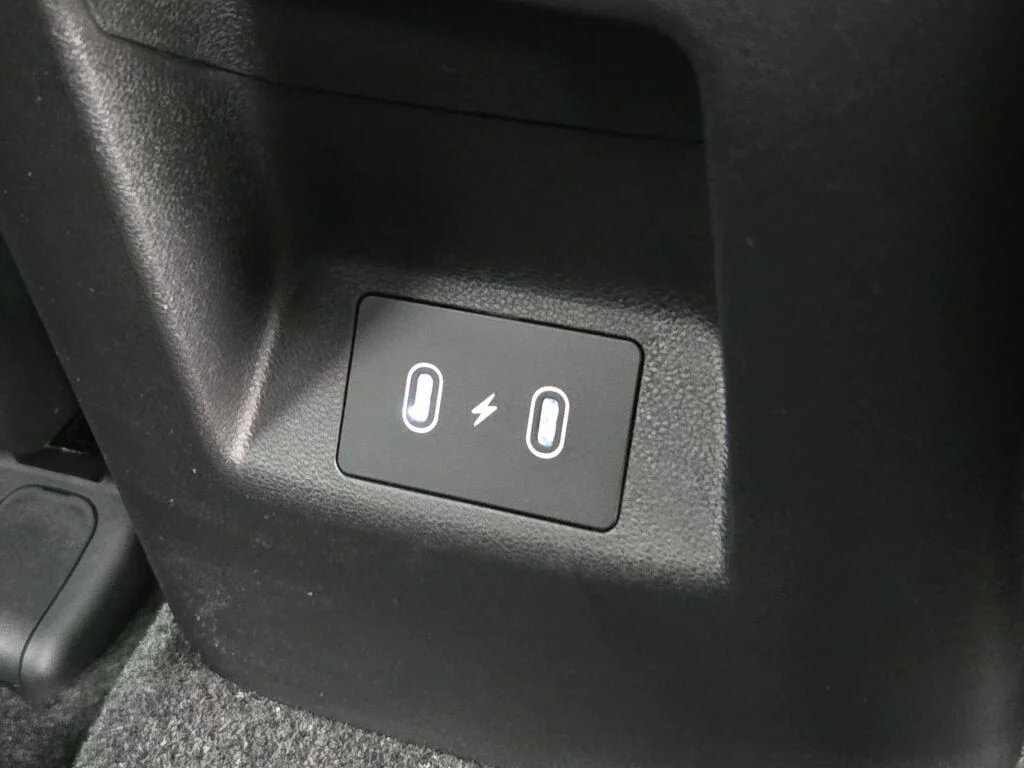 Used 2026 Black Hyundai SEL image 8