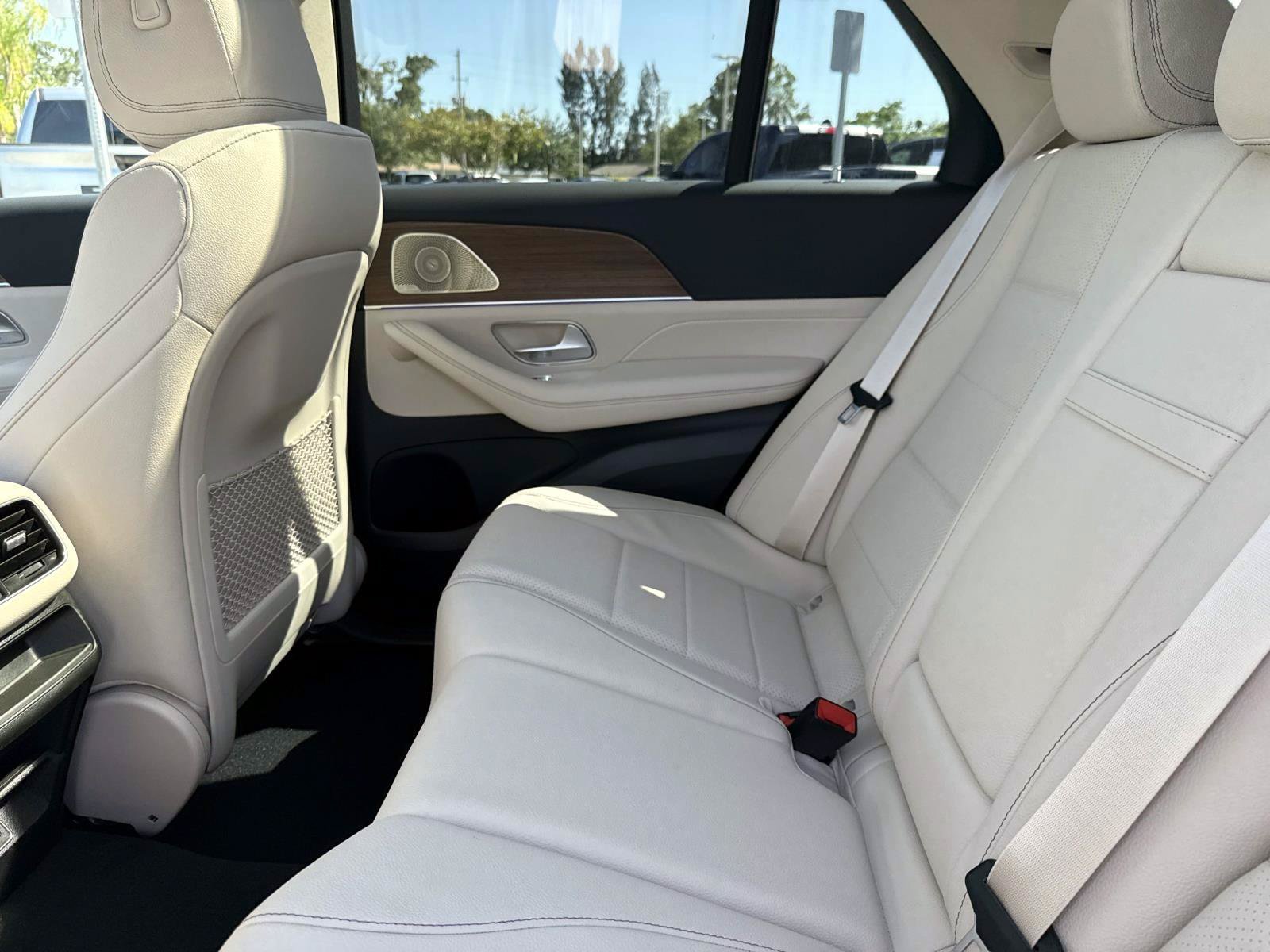 New 2026 Polar White Mercedes-Benz 350 4MATIC® SUV image 14