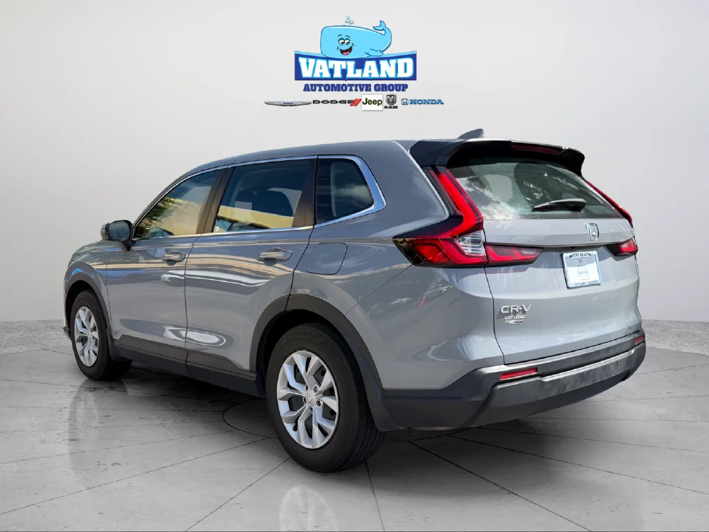 Used 2024 Lunar Silver Metallic Honda LX image 3
