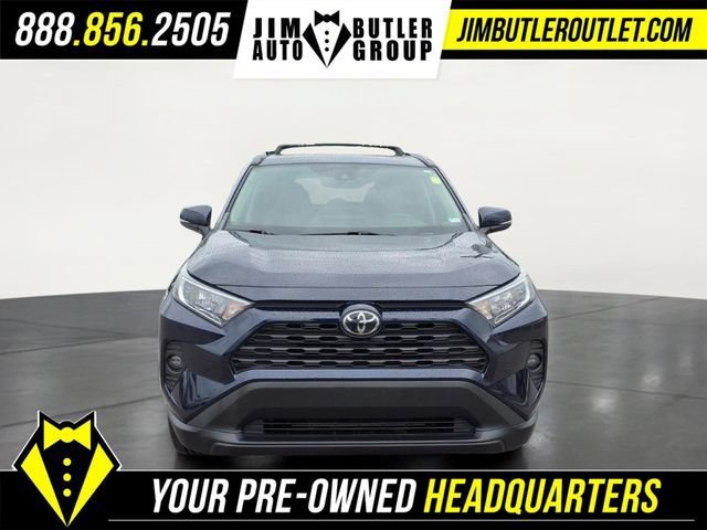 Used 2021  Toyota XLE Premium image 29