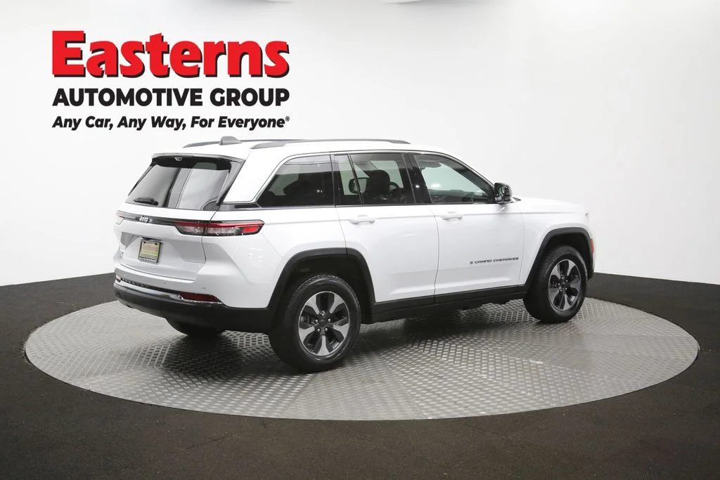 Used 2022 White Jeep 4xe image 45