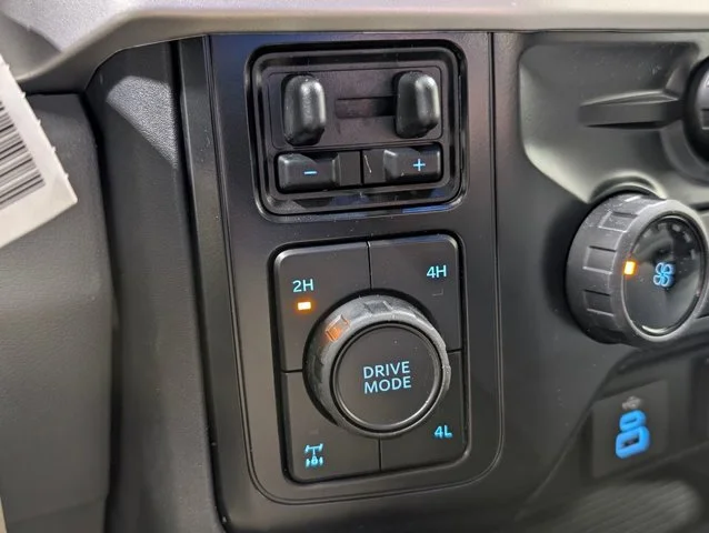 New 2026 Carbonized Gray Metallic Ford F-250® XL image 44