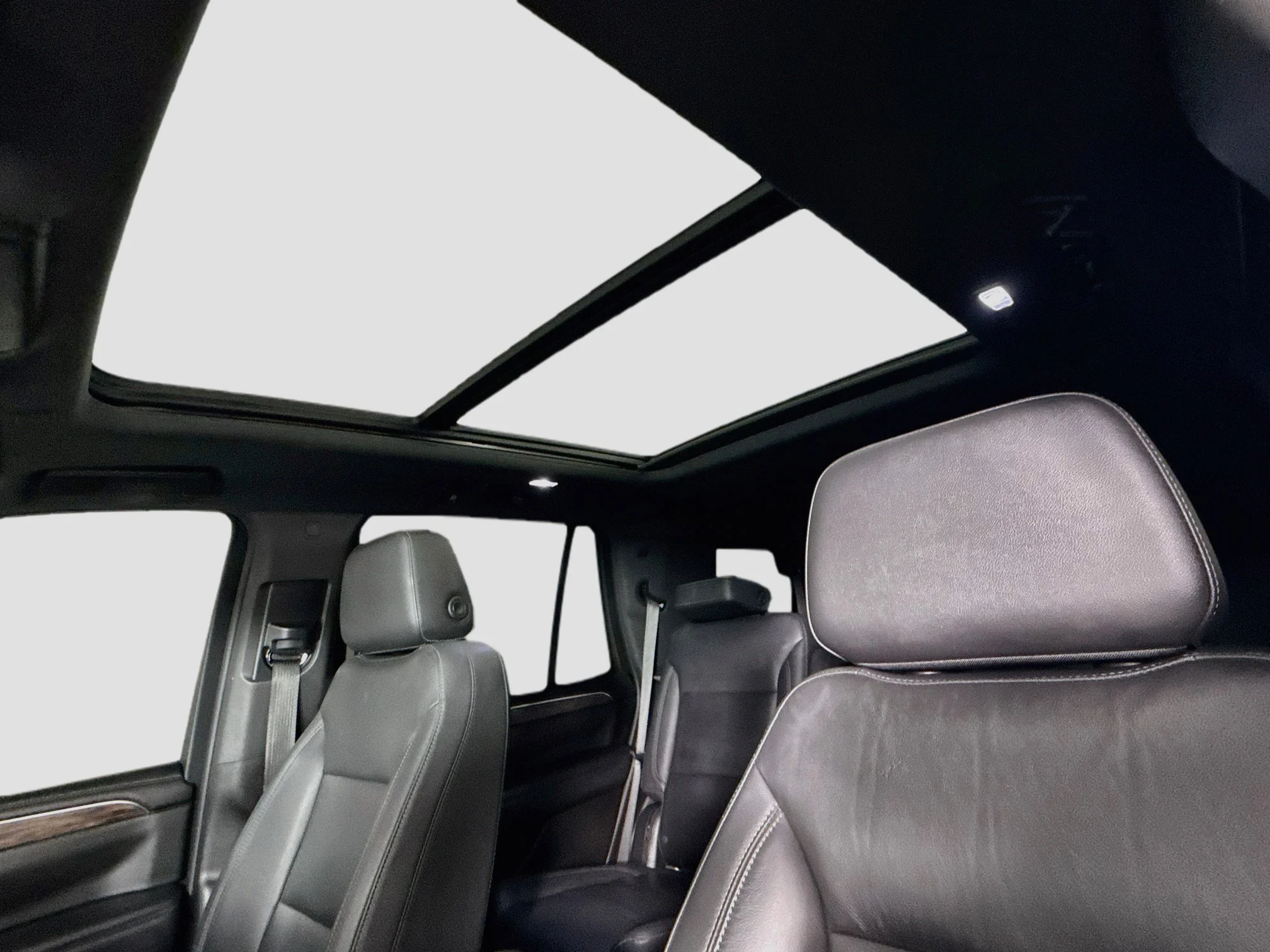 Used 2021 SUMMIT WHITE Chevrolet Z71 image 23