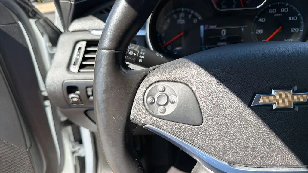 Used 2017 White Chevrolet LT image 21