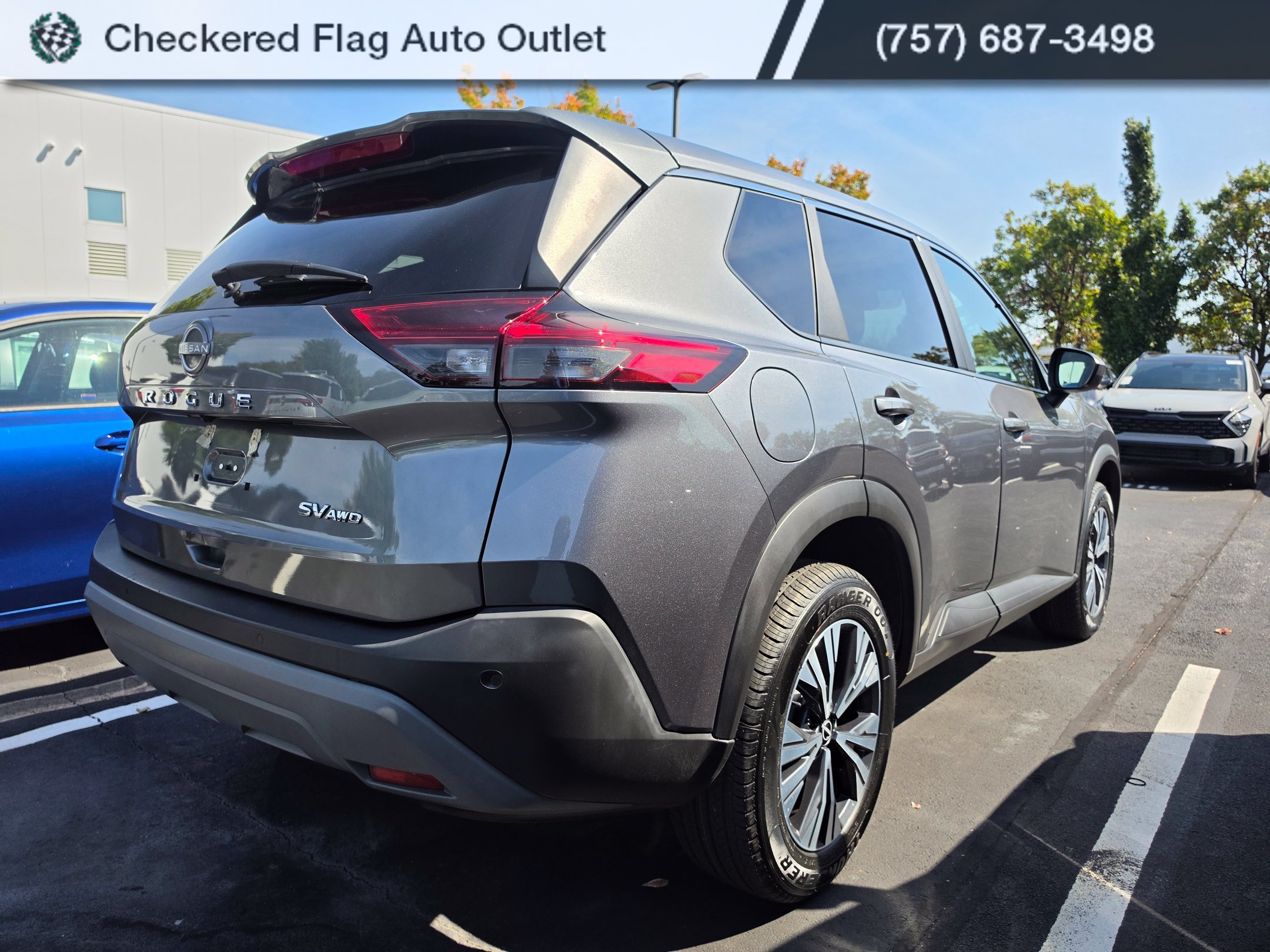 Used 2023 Gun Metallic Nissan SV image 6