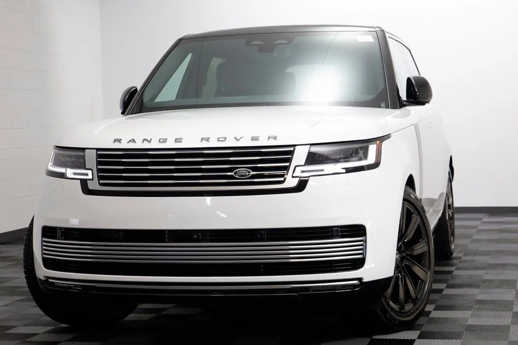 New 2025 White Land Rover SV image 2