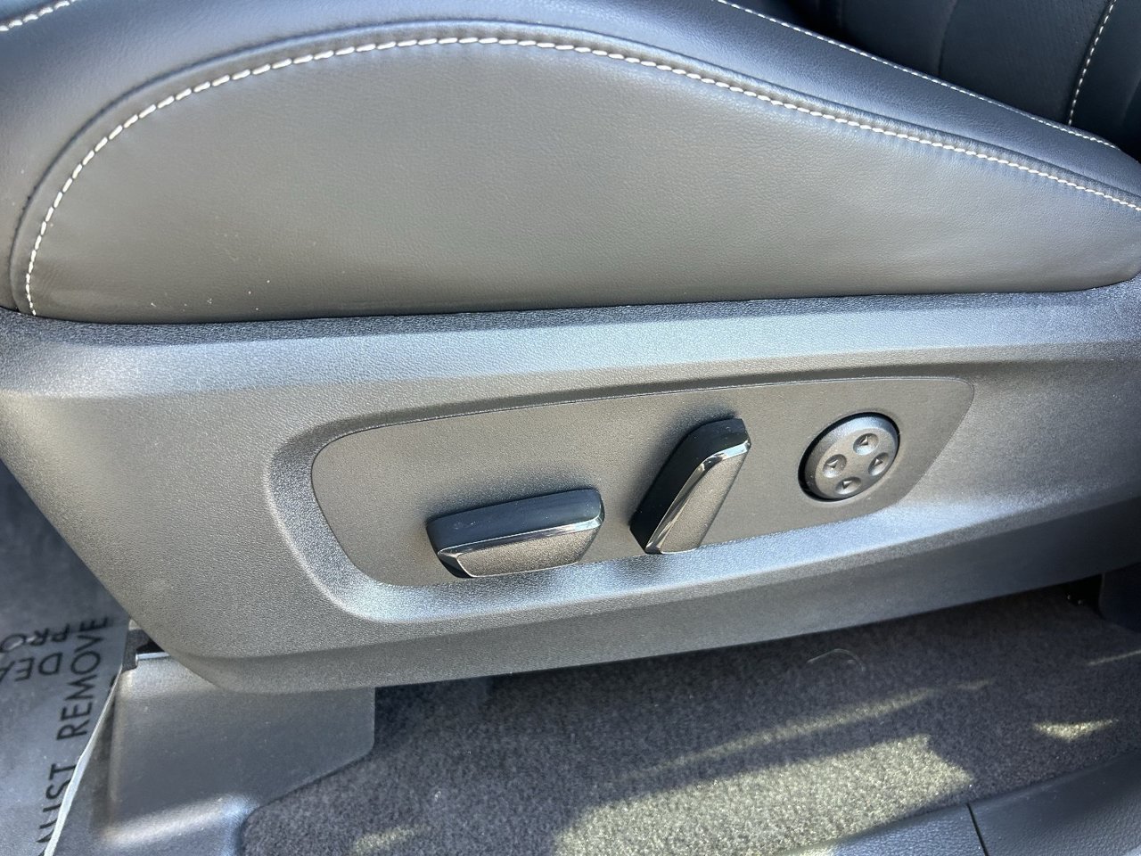 Certified Used 2027 Harbor Gray INFINITI LUXE image 30