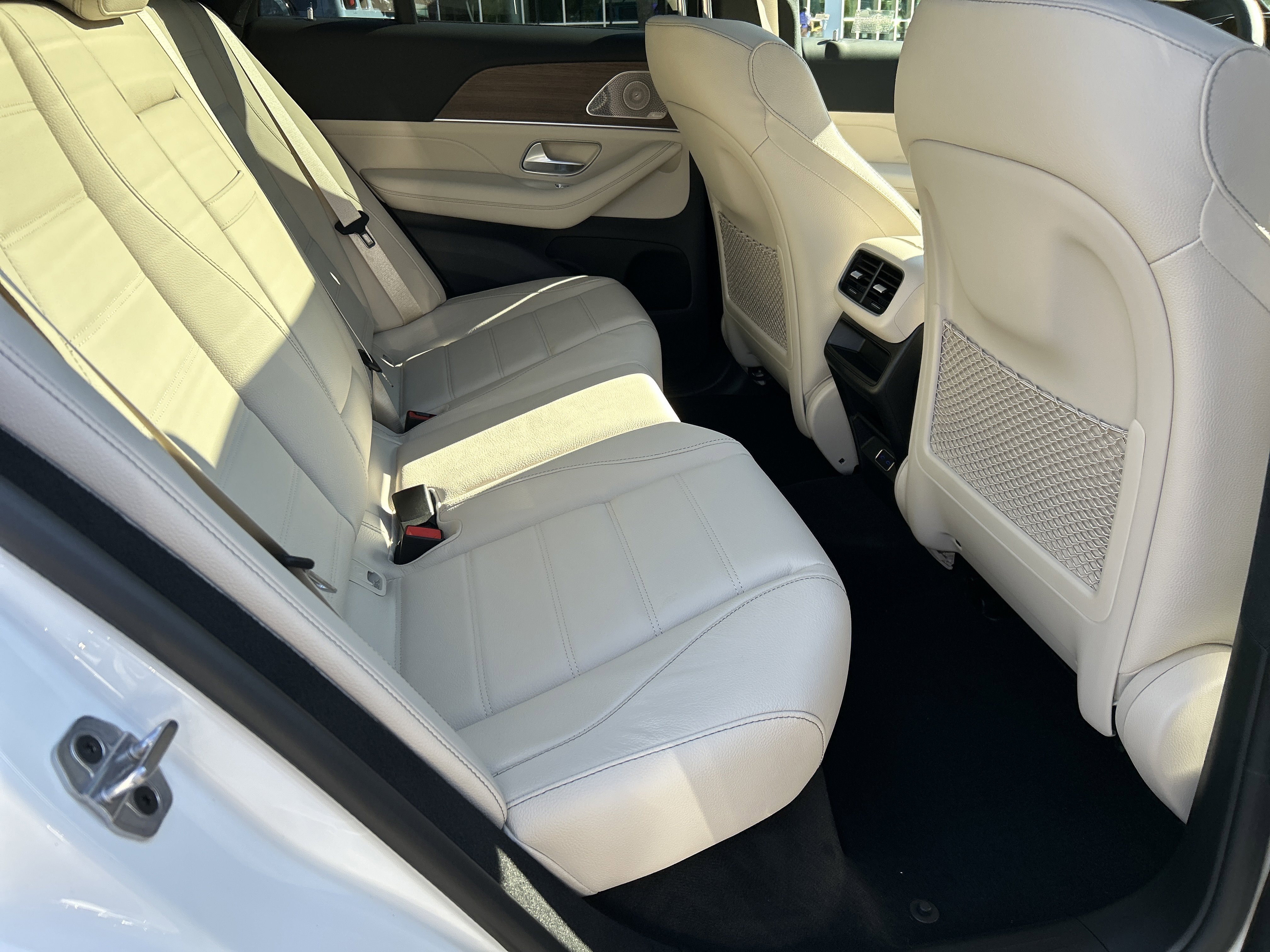 New 2026 Polar White Mercedes-Benz GLE 450 4MATIC® Coupe image 39