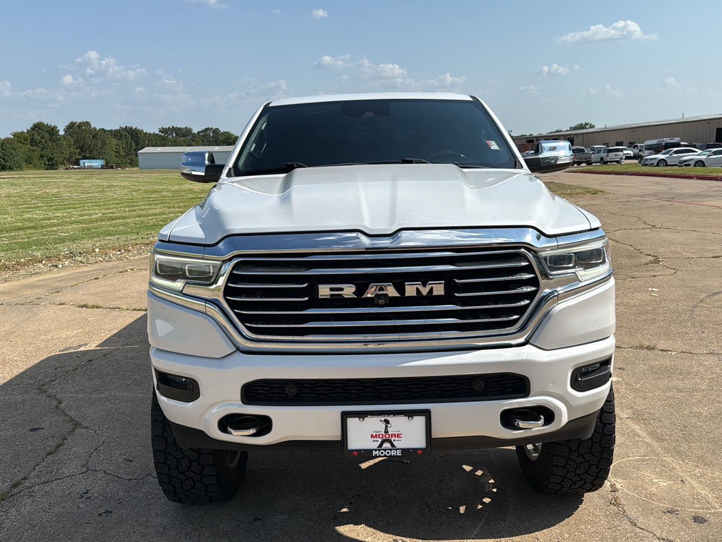 Used 2020 Ivory White Tri-Coat Pearlcoat Ram Longhorn image 2