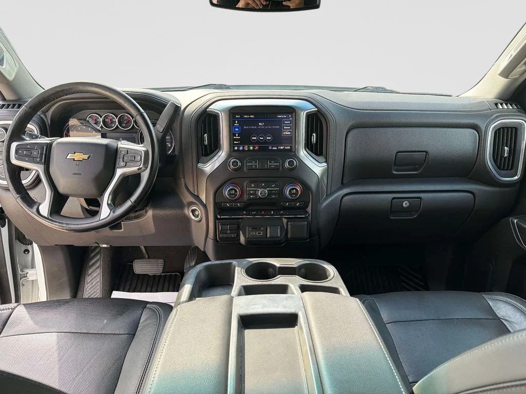 Used 2020 Red Chevrolet LTZ image 17