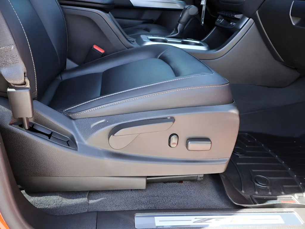 Used 2021 Orange Chevrolet ZR2 image 13