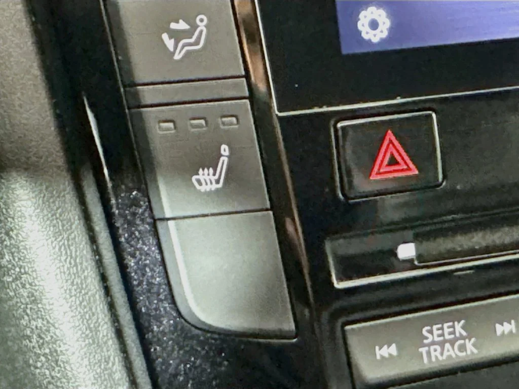 Certified Used 2022 Black INFINITI LUXE image 26