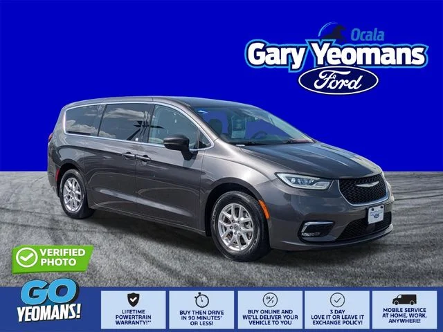2023 Chrysler Pacifica Touring L