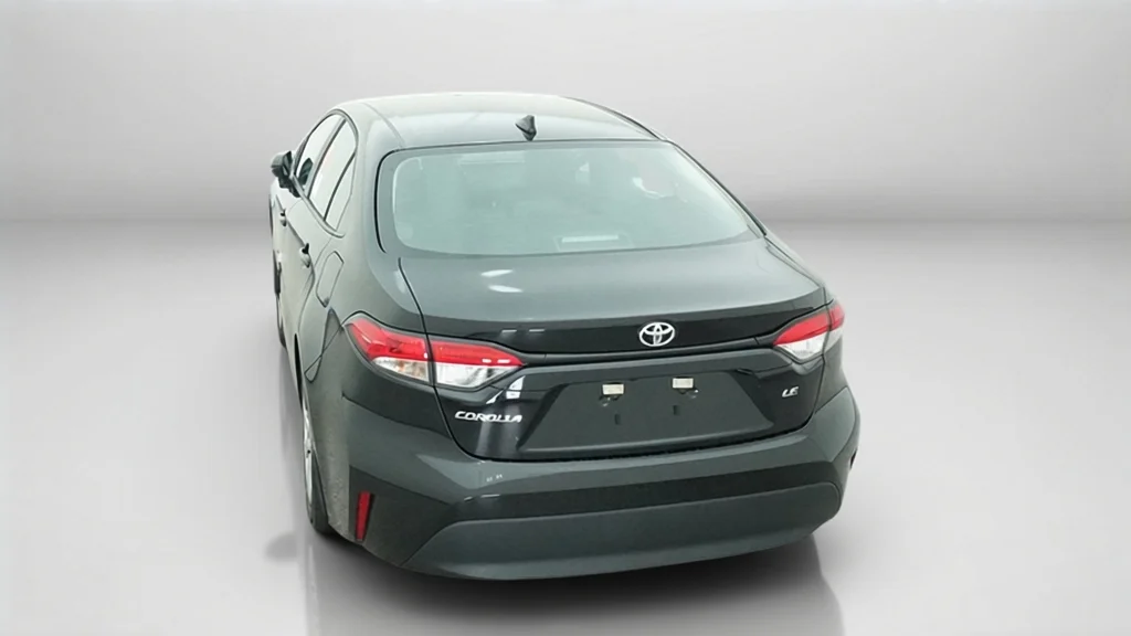 New 2027 Inked Toyota LE image 13