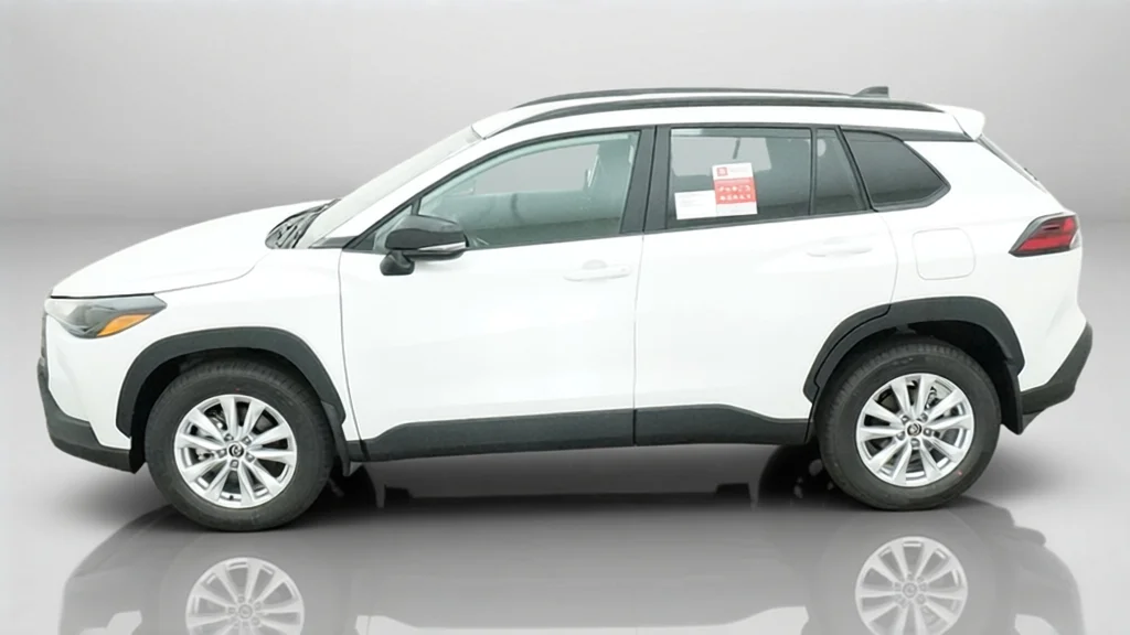 New 2026 Wind Chill Pearl Toyota LE image 2