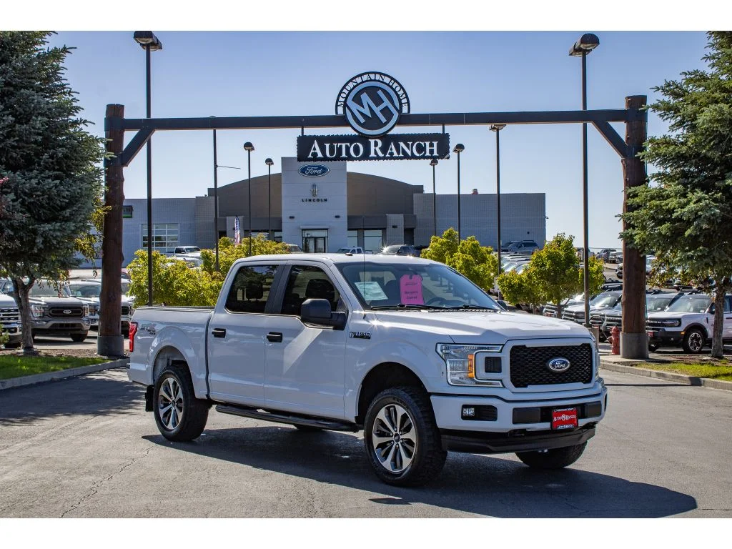 Used 2019 OXFORD WHITE Ford XL image 1