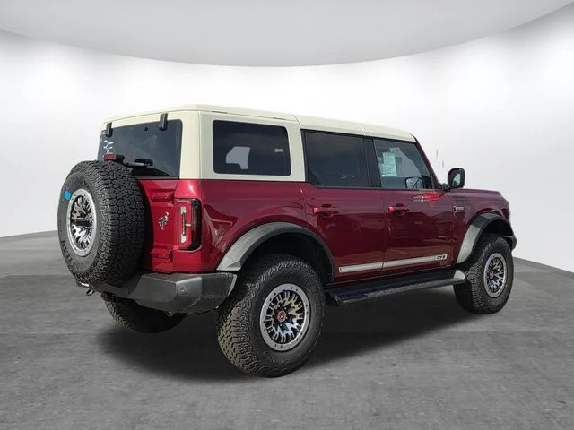 New 2026 Ruby Red Metallic Tinted Clearcoat Ford Outer Banks® image 23