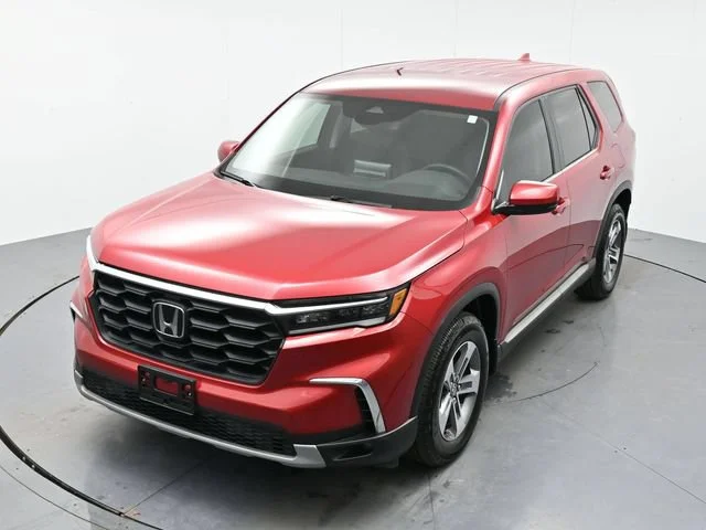 Used 2024 Radiant Red Met Honda EX-L 8 Passenger image 34