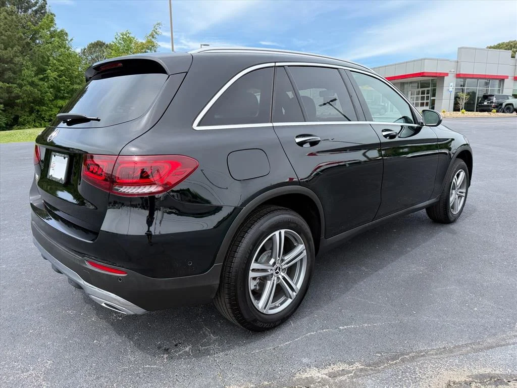 Used 2021 Black Mercedes-Benz GLC 300 image 7