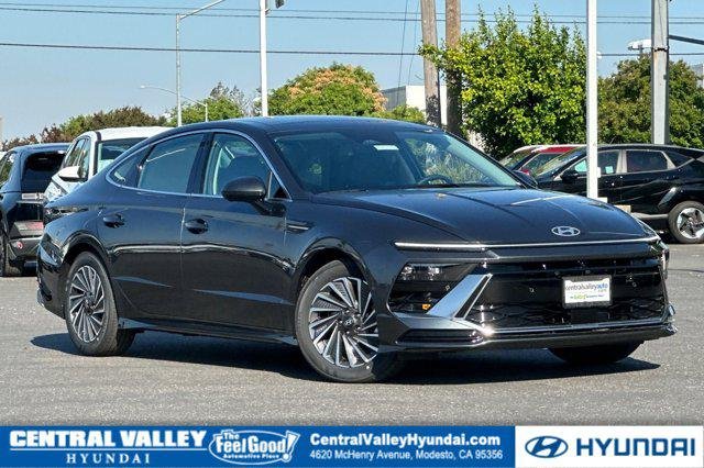 2026 Hyundai Sonata Limited's photo