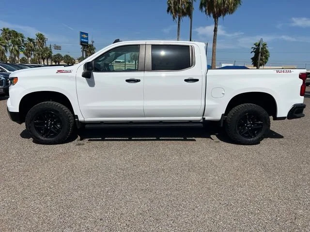 Used 2025 Summit White Chevrolet LT Trail Boss image 4