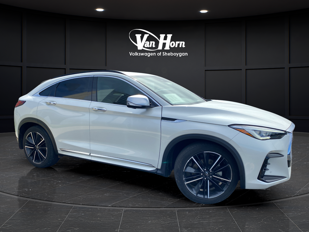 2022 INFINITI QX55 Essential