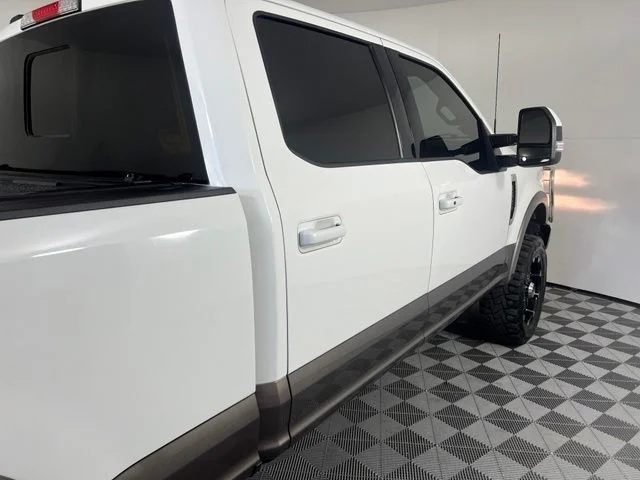 Used 2022 White Ford Lariat image 9