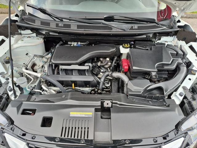 Certified Used 2022 White Nissan SL image 28