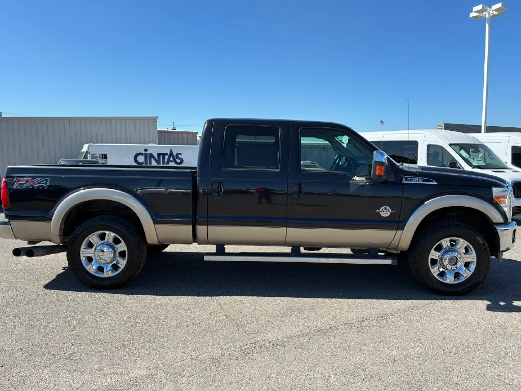 Used 2012 Tuxedo Black Metallic Ford Lariat image 2