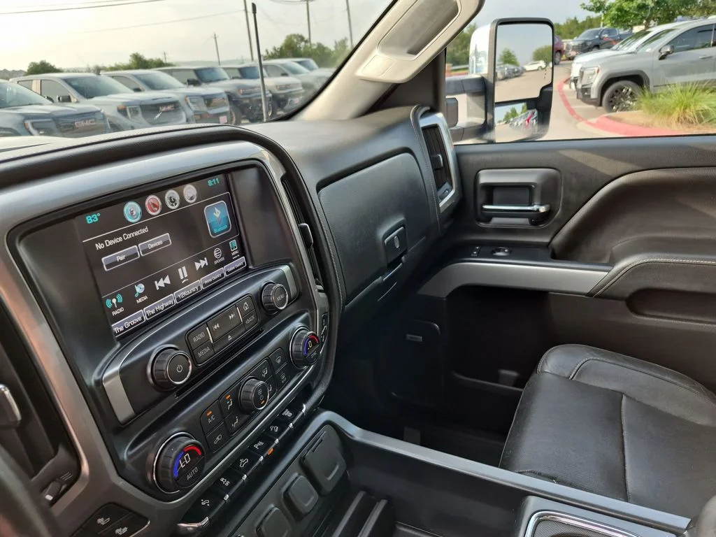 Used 2018 Black Chevrolet LTZ image 27