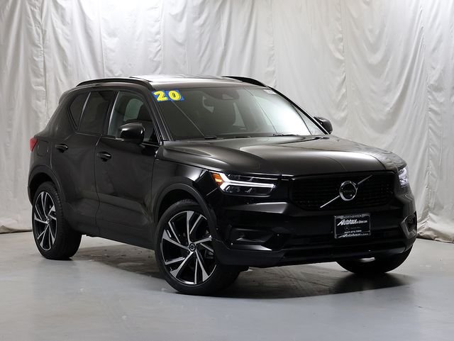 2020 Volvo XC40 T5 R-Design AWD's photo