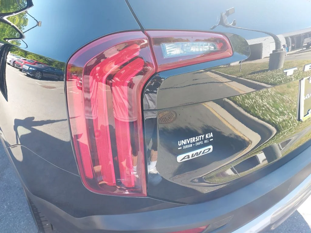 Used 2022 Black Kia SX image 33