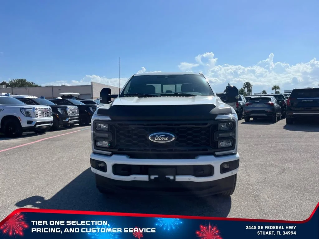 Used 2024 White Ford LARIAT image 3
