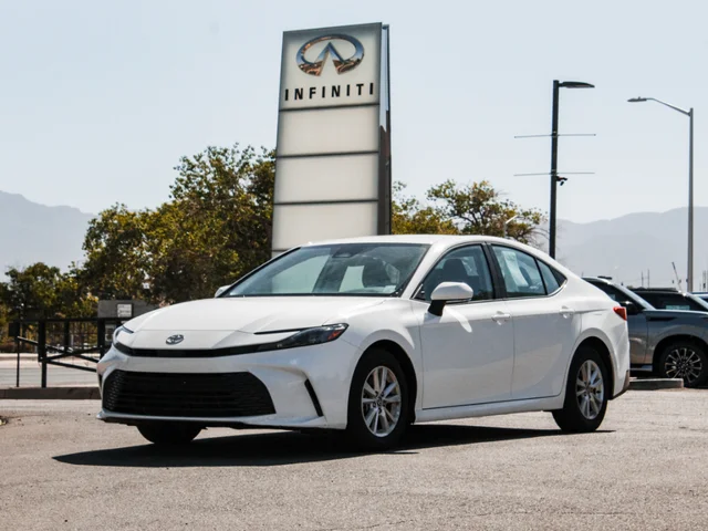 2025 Toyota Camry Hybrid XSE
