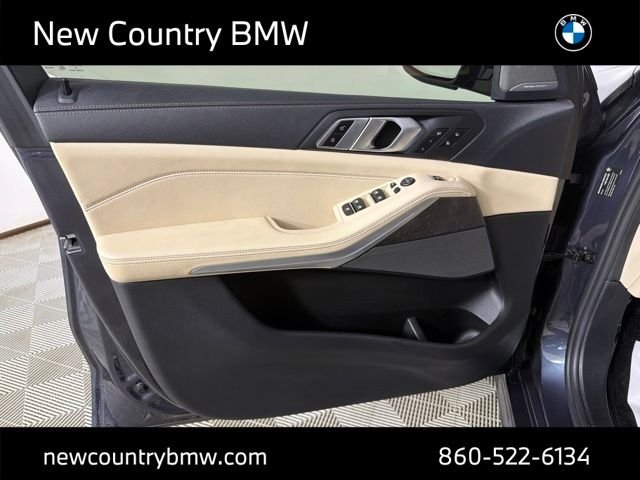 Used 2021 Arctic Grey Metallic BMW xDrive40i image 12