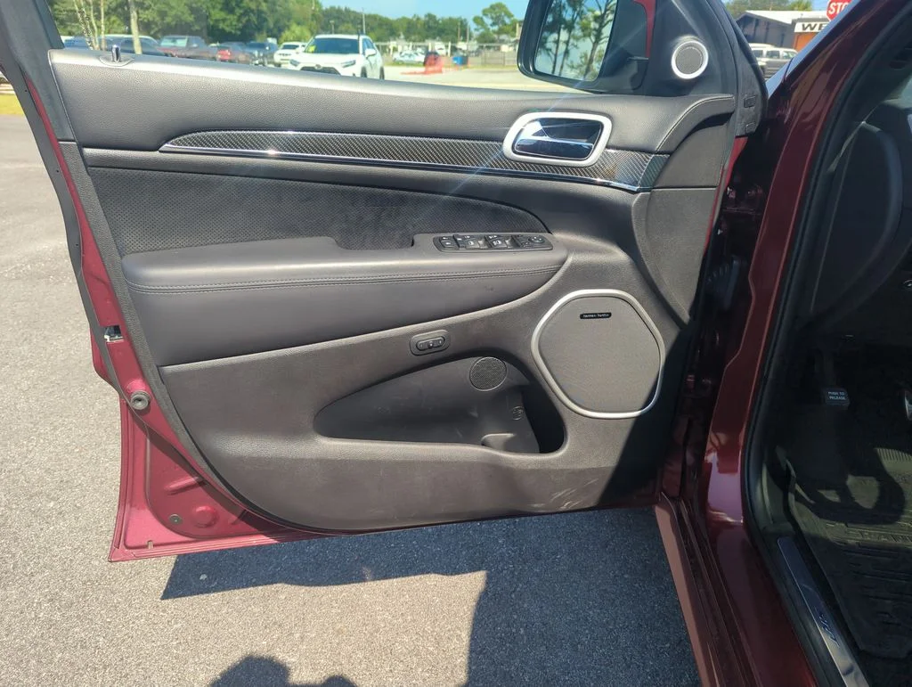 Used 2019 Red Jeep SRT image 17