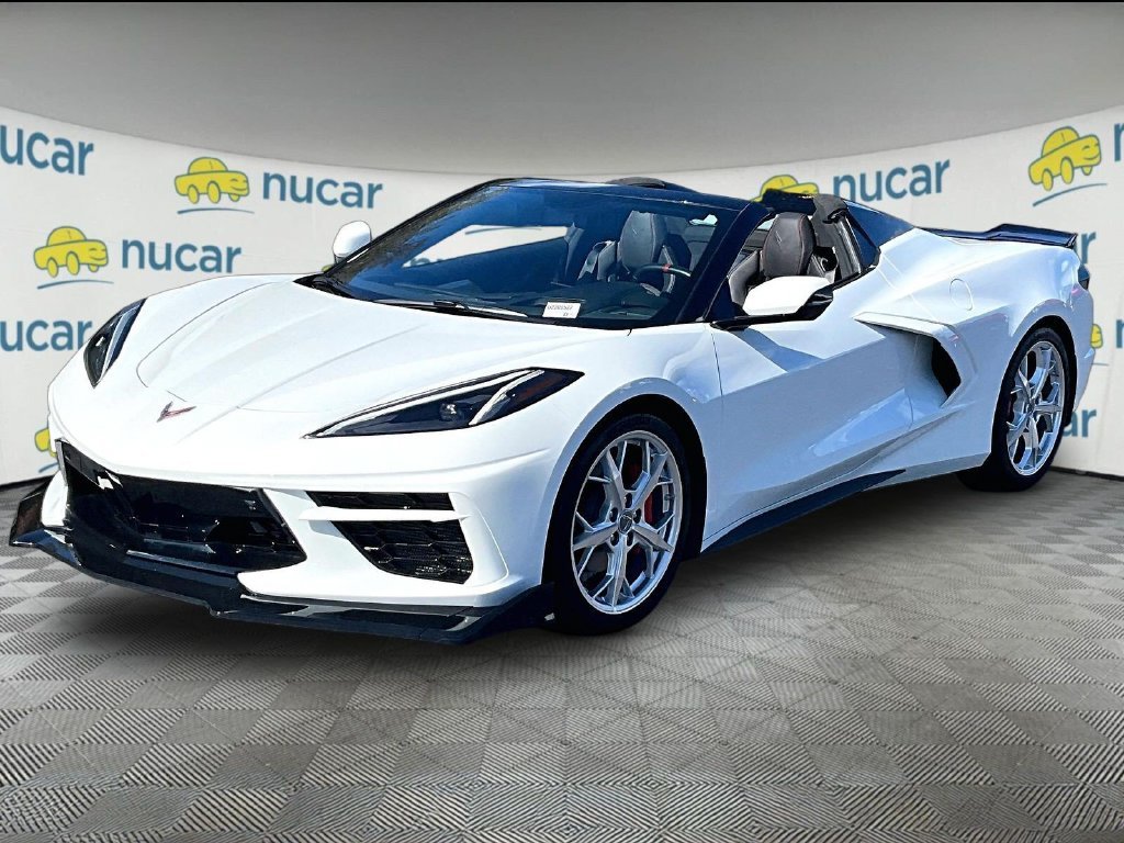Used 2022 White Chevrolet Stingray image 3