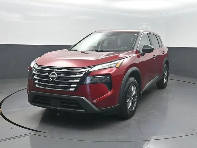 Used 2024 Red Nissan S image 2