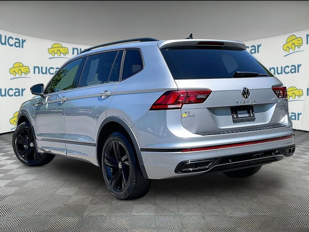 Used 2023 Pyrite Silver Metallic Volkswagen 2.0T SE R-Line Black image 4