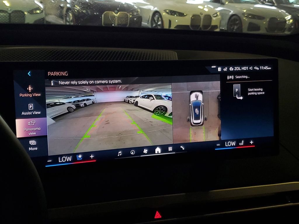 2026 BMW iX 60 - Photo 21