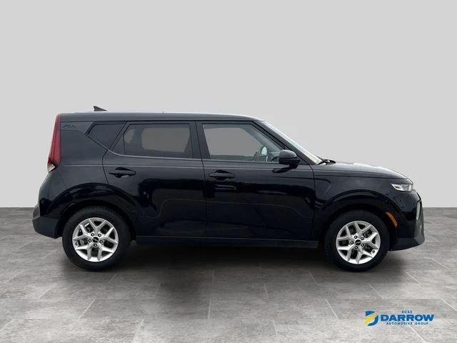 Used 2022 Black Kia LX image 21