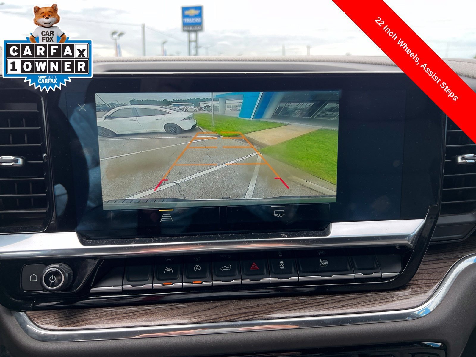 Used 2025 Cypress Gray Chevrolet LT image 15