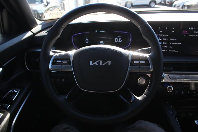 Used 2025 Black Kia EX X-Line image 16