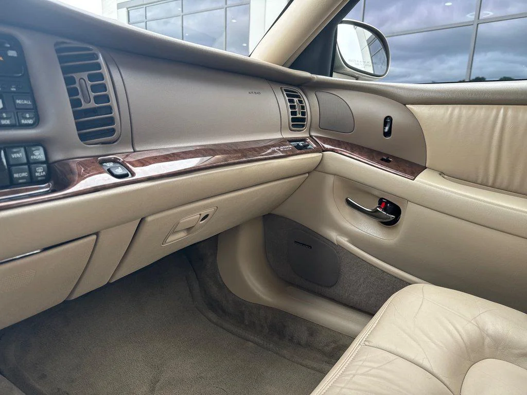 Used 2004 Light Bronzemist Metallic Buick 4dr Sdn image 16
