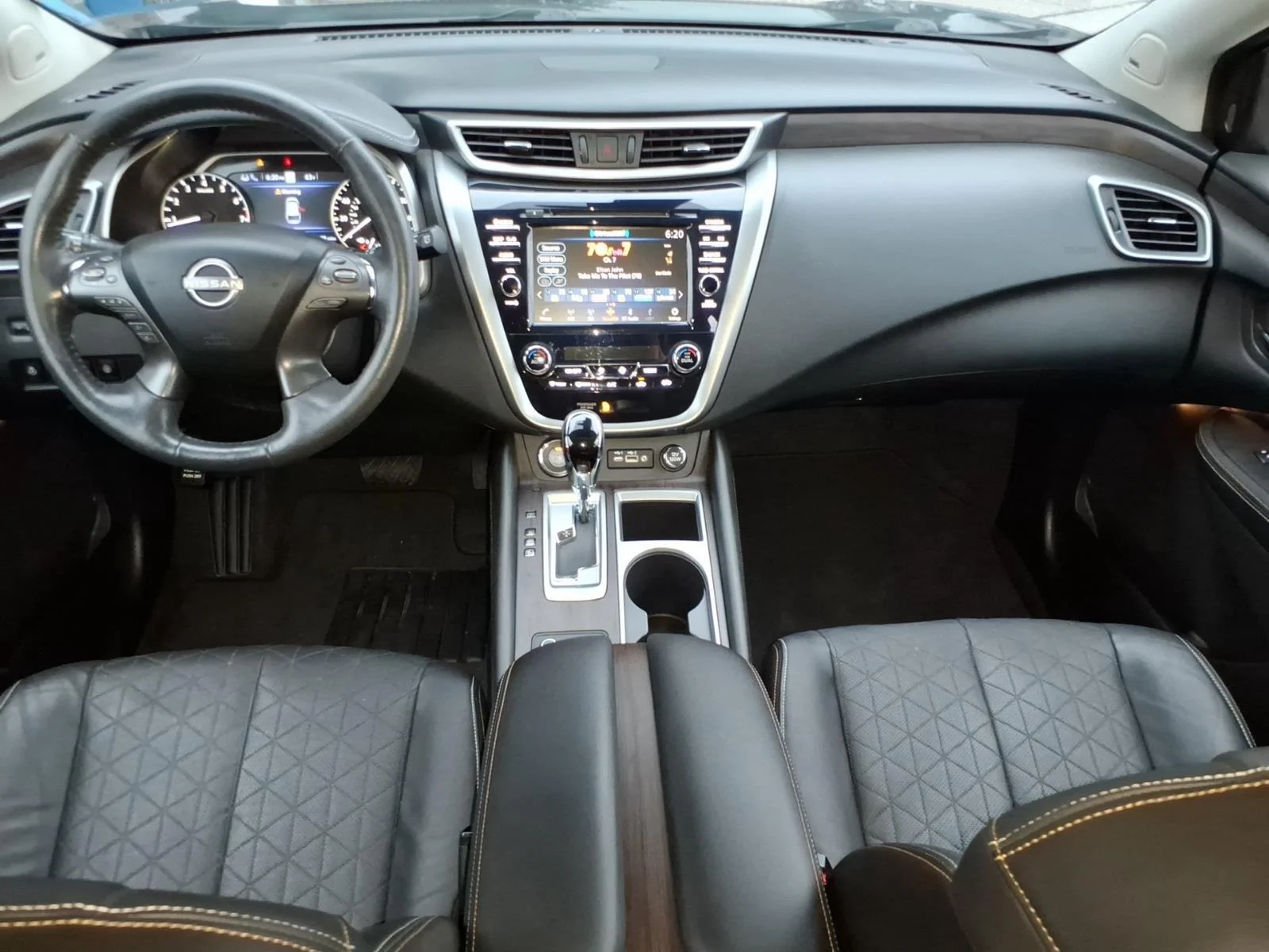 Used 2023 Super Black Nissan Platinum image 22