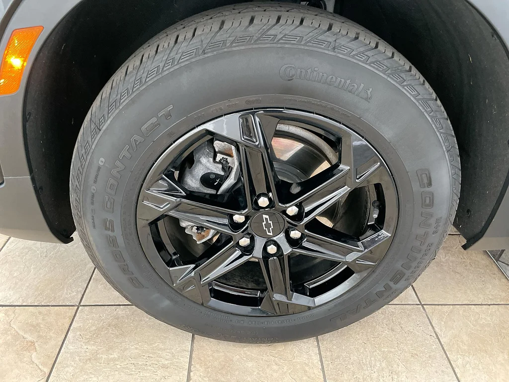 Used 2024 Black Chevrolet LT image 32