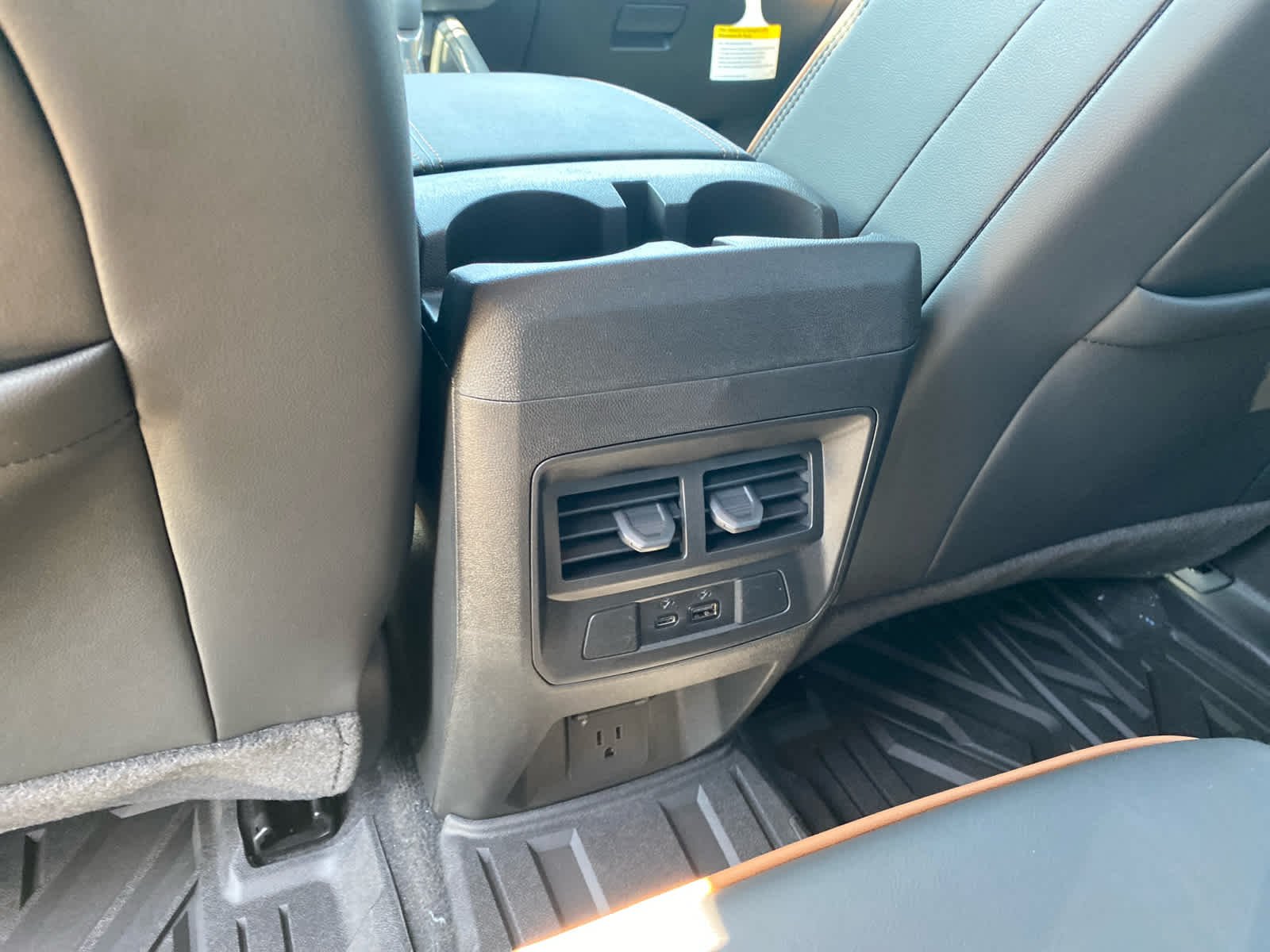 2026 GMC Canyon AT4 - Photo 23