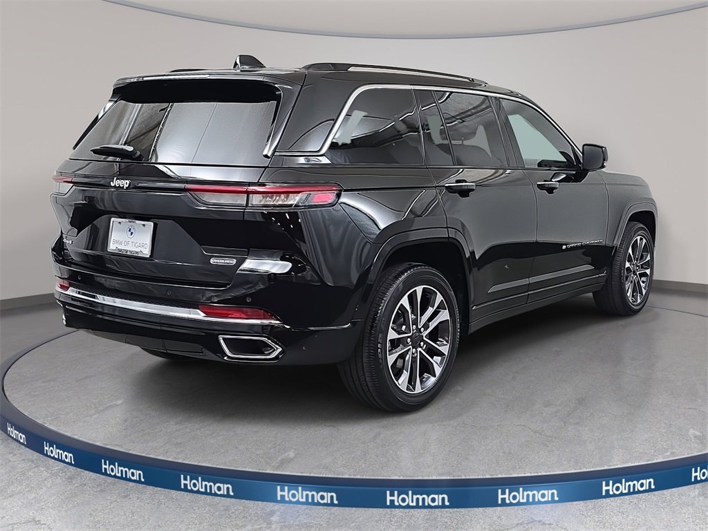 2023 Jeep Grand Cherokee Overland photo 4