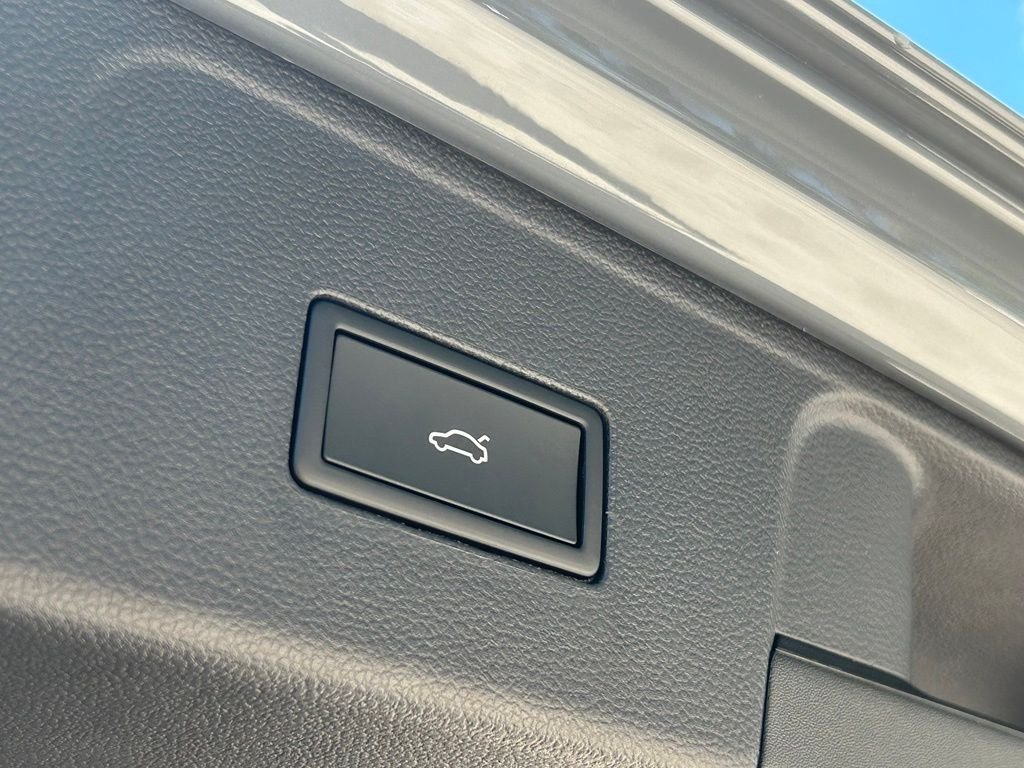 New 2026 Gray Volkswagen SE w/Technology image 38